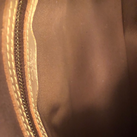 Authentic Louis Vuitton Looping bag - Picture 6 of 10